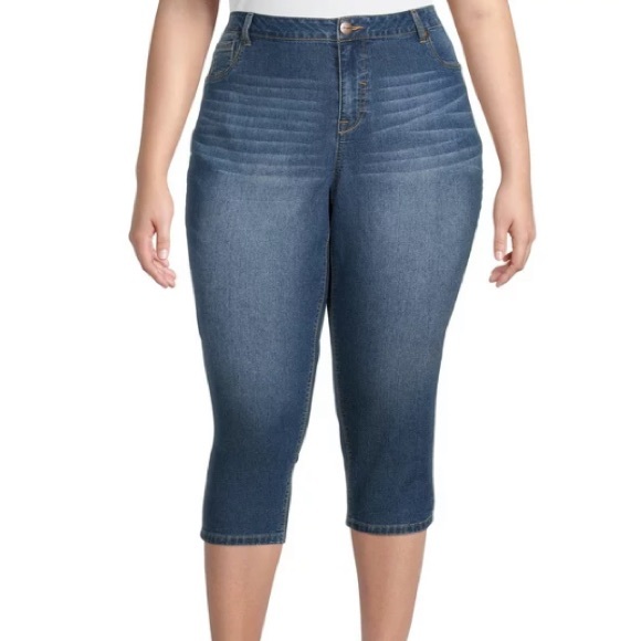 NEW A3 Denim Women's Plus Size Constructed Waist Capris Size: 16w - Picture 2 of 7